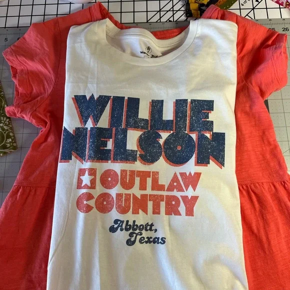 Upcycled Willie Nelson Outlaw Country Tunic - Picture 2 of 2